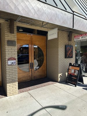 Moody's Lounge by null