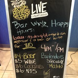 W XYZ Bar