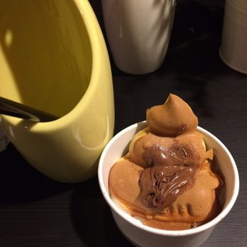 Poop Cafe - Nutella poop - Desserts Near Me - Toronto, Ontario