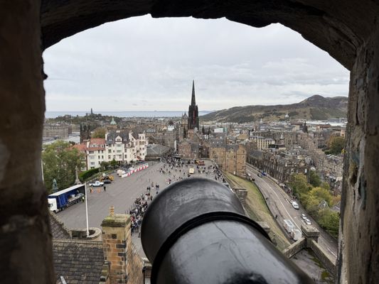 Edinburgh Castle by null