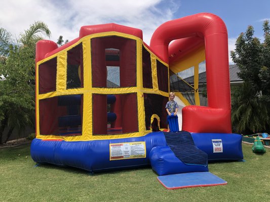 Reserve Your Bouncer Today! - Dreamland Bouncers provides inflatable party rentals in Arizona to Queen Creek, Chandler, San Tan Valley, Gilbert, Mesa, Tempe, Phoenix, Scottsdale, Apache Junction, Az. We are fully licensed and insured to provide residential rentals, park parties and public events. We offer a Waterslide, Slide, Combo Bouncer with Slide, Bungee Cord Run, Obstacle Course, Climb and Slide, Slip and Slide, Dunk Tank, Cotton Candy, Sno Cone Machine, Popcorn, Water slide, tables, chairs, evaporative coolers, generators for parks.