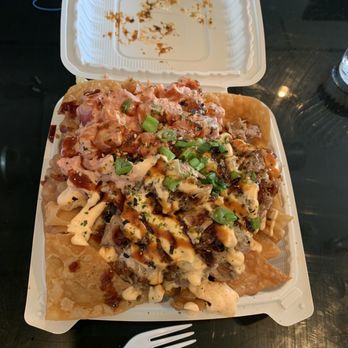 Grind Wit Tryz - Hawaiian Nachos Plate - Filipino Near Me - Portland, Oregon Grind Wit Tryz - Hawaiian Nachos Plate - Filipino Near Me - Portland, Oregon