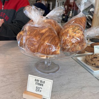 Kits Beach Coffee - Day Old Items 50% Off - Coffee & Tea Near Me - Vancouver, British Columbia
