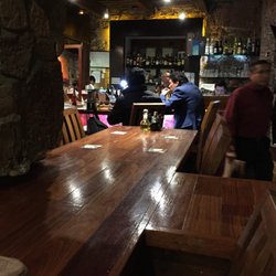 Vinos y Piedra