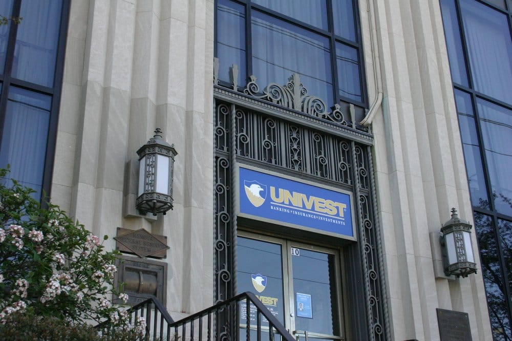 UNIVEST BANK AND TRUST CO. Updated April 2024 10 W Broad St