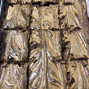 Joyce's Tavern - Moms brownies! All homemade - Irish Pub Near Me - Staten Island, New York
