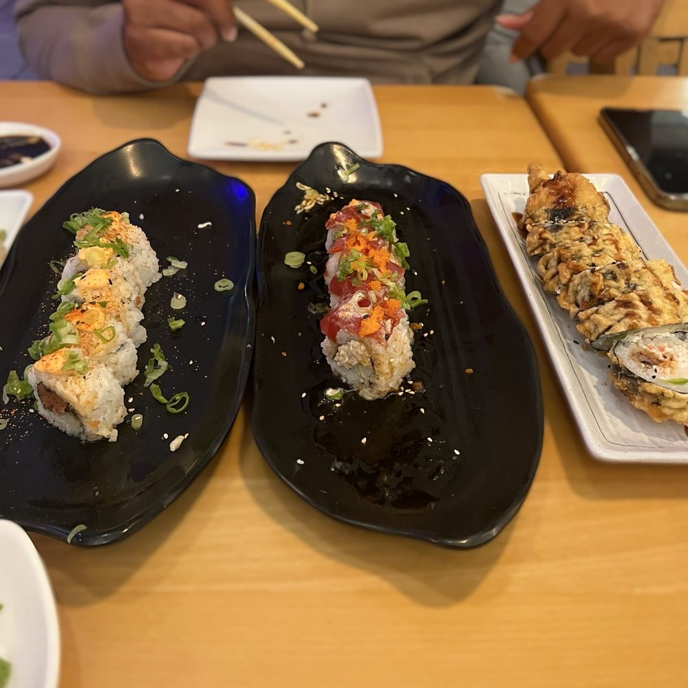 39 Degrees - Lynn Roll, Sunrise on Second Street, Nine One One - Japanese Near Me - Long Beach, California 39 Degrees - Lynn Roll, Sunrise on Second Street, Nine One One - Japanese Near Me - Long Beach, California
