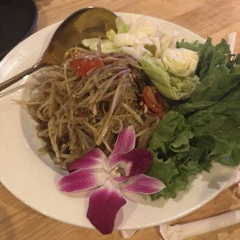 Hiso - Lao papaya salad (very authentic) - 5/5 - Laotian Near Me - Sacramento, California