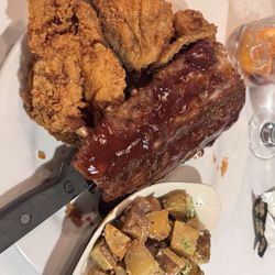 Martys Place North - Rib/chicken special