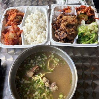 Me's BBQ - Oxtail soup and BBQ chicken - Korean Near Me - Honolulu, Hawaii Me's BBQ - Oxtail soup and BBQ chicken - Korean Near Me - Honolulu, Hawaii