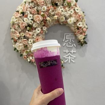 Moge Tee Tysons Corner - Cheese foam dragon fruit tea (best thing I have ever tasted, so darn refreshing!) - Bubble Tea Near Me - Tysons Corner, Virginia