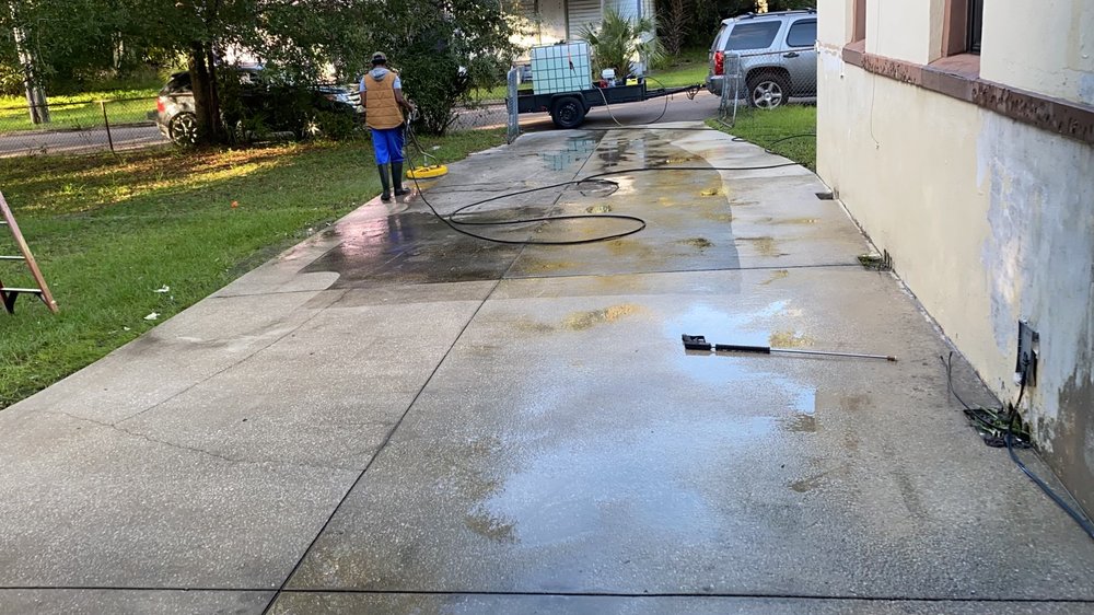 KING’S DO CLEAN PRESSURE WASHING Request a Quote 9119 Merrill Rd