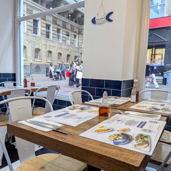 Hobson's Fish & Chips - Fish & Chips Near Me - London, XGL