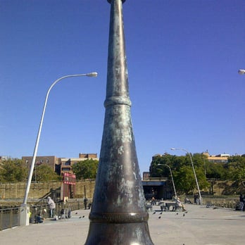 American Veterans Memorial Pier - Brooklyn's September 11, 2001 Memorial "Beacon" - Parks Near Me - Brooklyn, New York American Veterans Memorial Pier - Brooklyn's September 11, 2001 Memorial "Beacon" - Parks Near Me - Brooklyn, New York