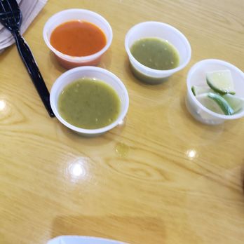 El Jefe Luchador - Great sauce bar at left. Grab the green. Coukd drink that! - Mexican Near Me - Deerfield Beach, Florida El Jefe Luchador - Great sauce bar at left. Grab the green. Coukd drink that! - Mexican Near Me - Deerfield Beach, Florida