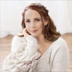 Spirit Medium Kerri - Hi I'm Spirit Medium Kerri an evidential medium with  an authentic God given gift of connecting to spirit.