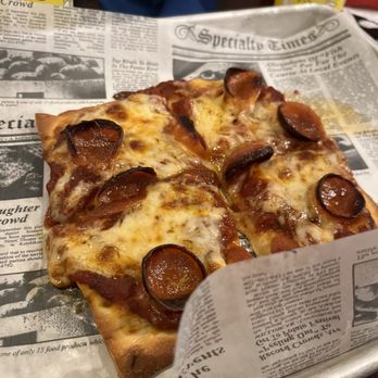 The Irishman Pub & Eatery - Kids flatbread pizza - Irish Near Me - Williamsville, New York