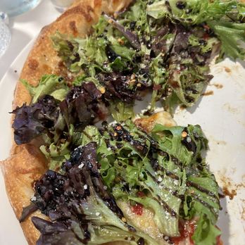 Gios Pizzeria Napoletana - Pizza Insalata - Pizza Near Me - Myrtle Beach, South Carolina