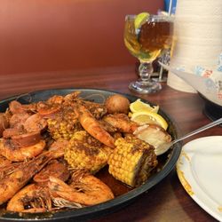 Fish N Tails Oyster Bar