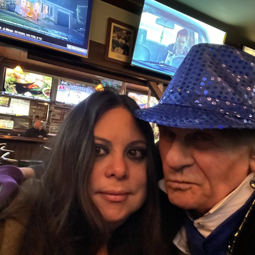 Sonny McLean's - Friends! But where are our glasses? - Sports Bars Near Me - Santa Monica, California