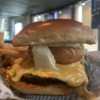 Mo's Pub - Hangover burger - Pizza Near Me - Escanaba, Michigan