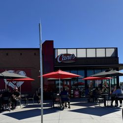 Raising Canes - Outside