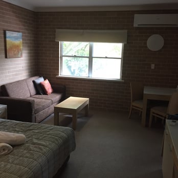 The Imperial Hotel - Two bedroom unit - Hotels Near Me - Bowral, NSW The Imperial Hotel - Two bedroom unit - Hotels Near Me - Bowral, NSW