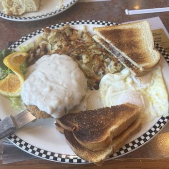 Black Bear Diner Puyallup - Chicken fried steak ruined by flour gravy & food not hot. - Diners Near Me - Puyallup, Washington Black Bear Diner Puyallup - Chicken fried steak ruined by flour gravy & food not hot. - Diners Near Me - Puyallup, Washington