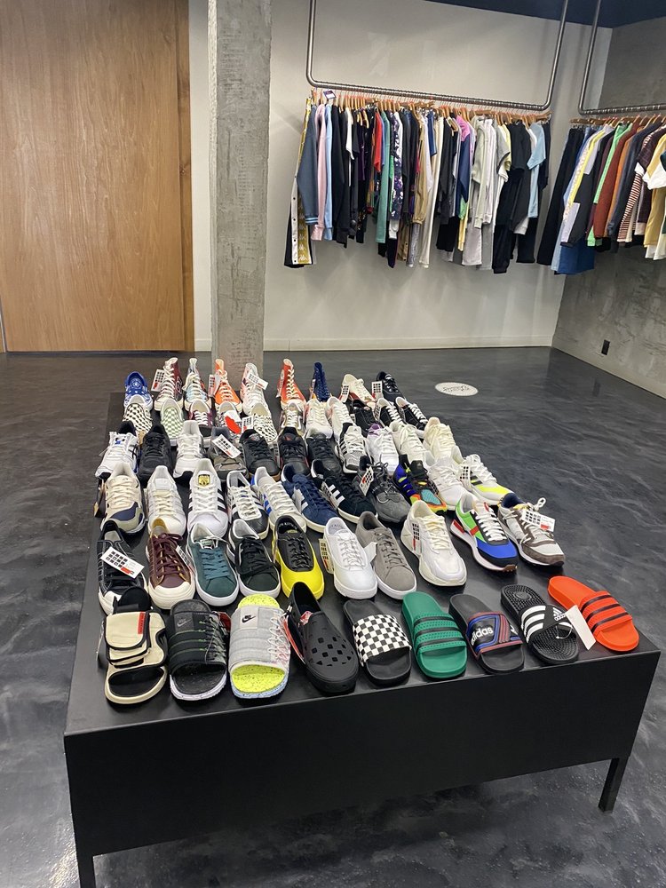 FOOSH Updated August 2024 44 Photos & 17 Reviews 10544C 82 Ave NW, Edmonton, Alberta