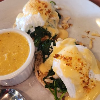 Industrial Taphouse - Eggs Benedict Florentine - New American Near Me - Ashland, Virginia