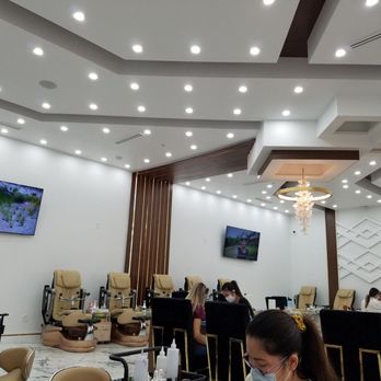 ARIA Nail Bar - Tempe - Nail Salons Near Me - Tempe, Arizona