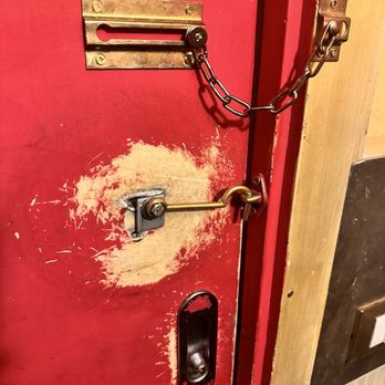 Pane Vino - Lol, secure restroom locks - Italian Near Me - Venezia, VE Pane Vino - Lol, secure restroom locks - Italian Near Me - Venezia, VE