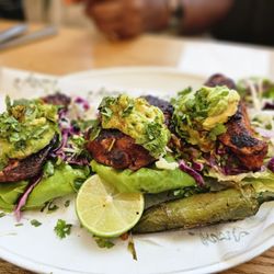 Vicky's All Day - Salmon tacos