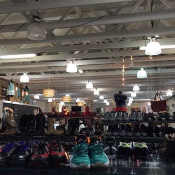 Uptown Cheapskate Bossier - Used, Vintage & Consignment Near Me - Bossier City, Louisiana Uptown Cheapskate Bossier - Used, Vintage & Consignment Near Me - Bossier City, Louisiana
