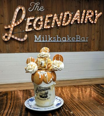 Legendairy Milkshake Bar by null