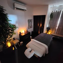 Touch of Wellness - Massage cabin