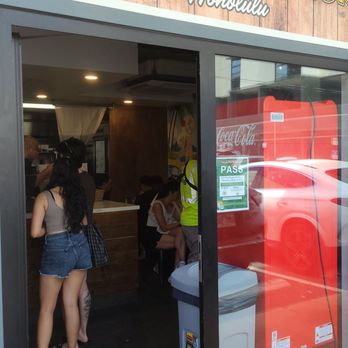 Ry’s Poke Shack - Entrance - Poke Near Me - Urban Honolulu, Hawaii