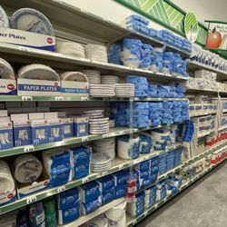 Dollar Tree - Paper Plates, July 2025
