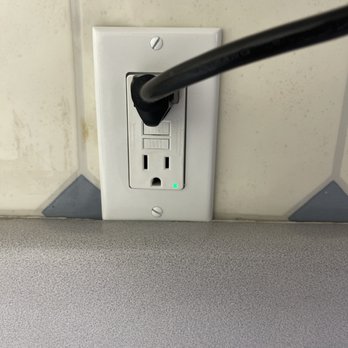 BeniteX Electric - Replaced my outlets to GFCI protected ones - Electricians Near Me