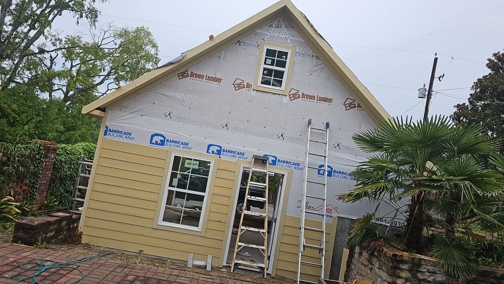 Slide of Reyes Construction