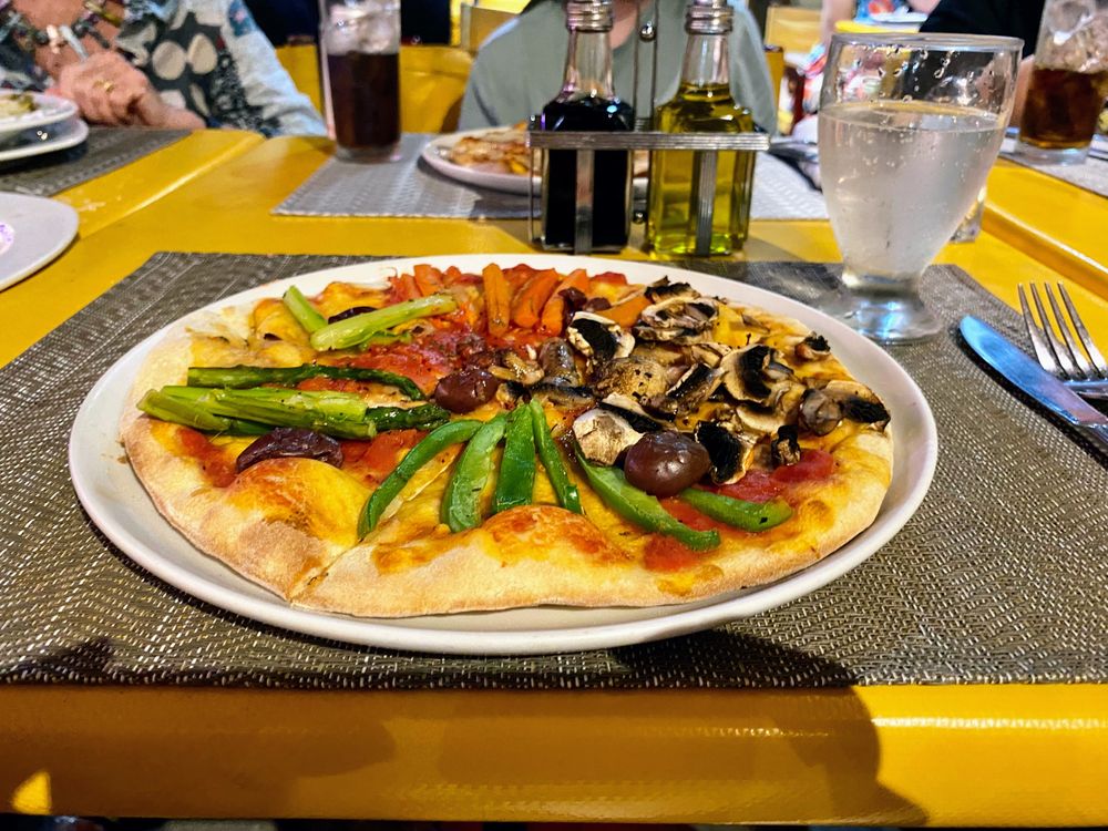 Rolandi's Pizzería