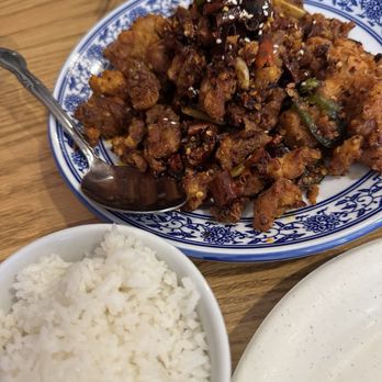 Dongpo Impression - Meizhou Dry Chili Chicken - Szechuan Near Me - Chicago, Illinois
