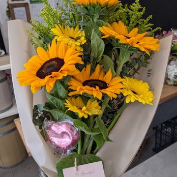 Floral 101 - Floral Designers Near Me - Lomita, California Floral 101 - Floral Designers Near Me - Lomita, California