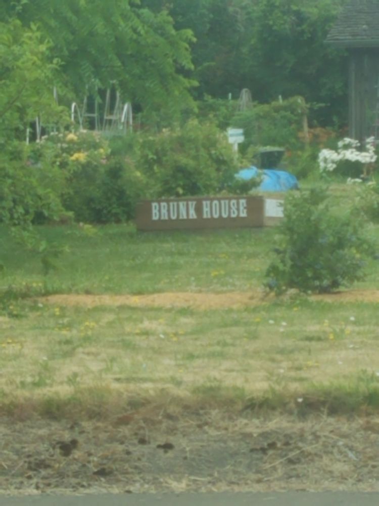 BRUNK HOUSE Updated May 2024 5705 SalemDallas Hwy NW, Salem