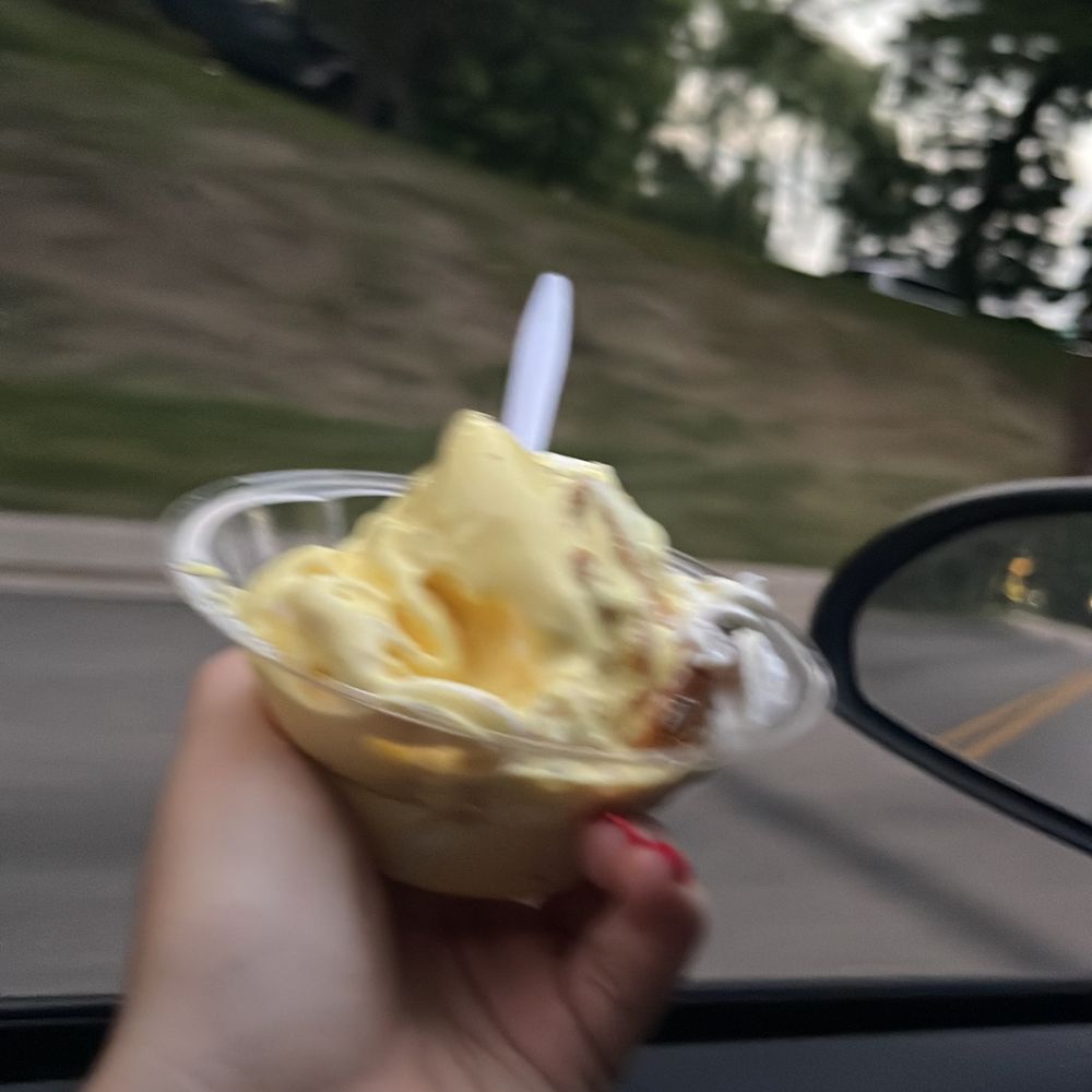 Banana Cream Pie - Small (Kids Size) Banana Cream Pie - Small (Kids Size)