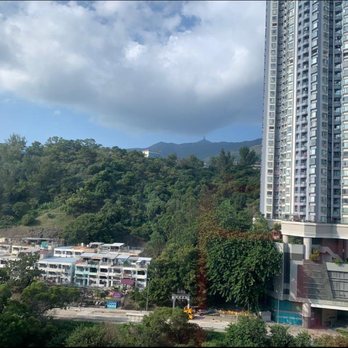 香港荃灣帝盛酒店 - View from the large hotel window - Hotels Near Me - Hong Kong, HK