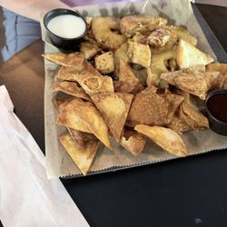 The Broken Axle - Cajun pineapple chicken