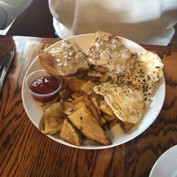 1861 - Chicken and biscuits - Gastropubs Near Me - Middletown, Delaware 1861 - Chicken and biscuits - Gastropubs Near Me - Middletown, Delaware