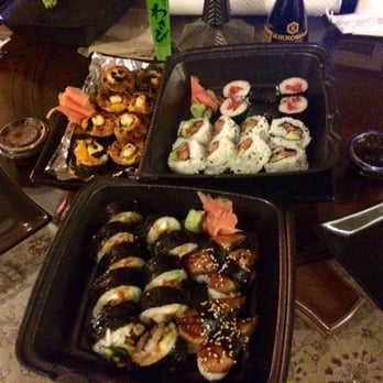 Cafe Mochi - Fuji roll, tuna roll, salmon & avocado roll, hurricane roll, and eel nigiri - Sushi Bars Near Me - St Louis, Missouri Cafe Mochi - Fuji roll, tuna roll, salmon & avocado roll, hurricane roll, and eel nigiri - Sushi Bars Near Me - St Louis, Missouri
