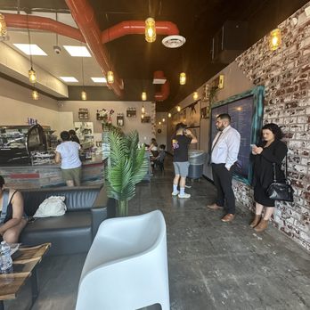 Cafe 86 - Long lines of people since they work SUPER SLOW - Desserts Near Me - Los Angeles, California Cafe 86 - Long lines of people since they work SUPER SLOW - Desserts Near Me - Los Angeles, California